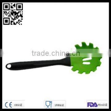 collapsible silicone measuring spoon