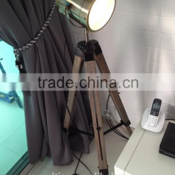 Vintage Bronze Wood Tripod Floor Lamp Nature Giant Spotlight Floor Lamp for House Decorative