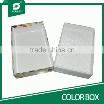 WHITE CARDBOARD COLOR CANDY BOX photo-3