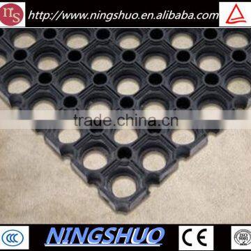 China factory of outdoor UV proof interlocking rubber deck mat