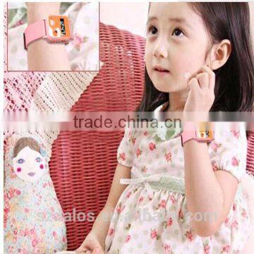 Kids Smart Watch Wristphone SOS Call GSM Locator Child Watch Gps With Remote Voice Monitoring Function photo-5