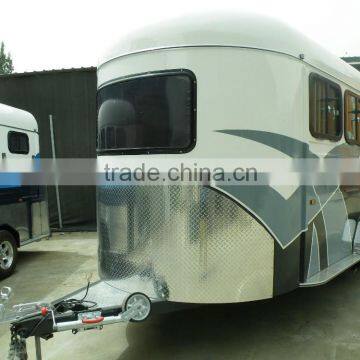 deluxe angle load horse floats with sunshade and tyre