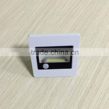 Short response time alabaster wall light