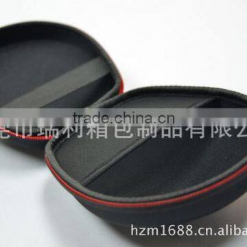 Convenient Earphone Carrying Case photo-2