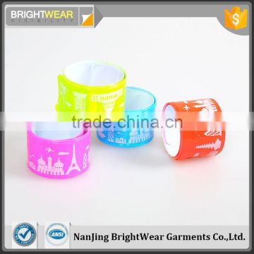 Multifunction cheap reflective slap band bracelet