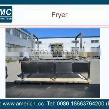 Automatic snacks fryer