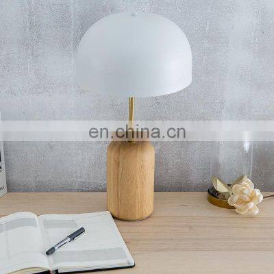 2022 New White Metal Mushroom Shade Wooden Base Desk Light Living Room Reading Table Lamp for Home Decor