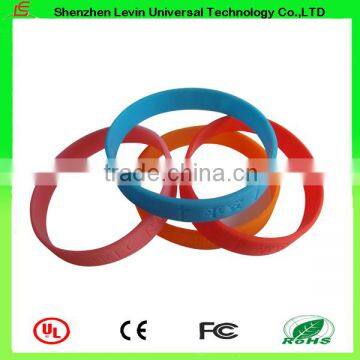 Cheap Business Gift Custom-made Logo Cool Men's Silicone Bracelet photo-4