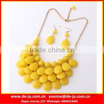 Plastic Yellow Beaded Chain Elegant Necklace