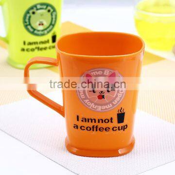 Factory Wholesale Fashional Style Plastic Food Grade Material Carton Imprint Tumbler Cups photo-5