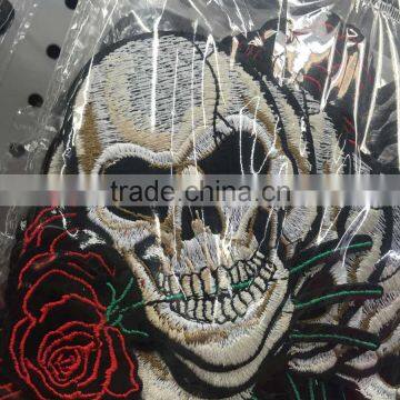 P005-005 Featured Fashion Uniuqe Embroidered Skull Applique Patches