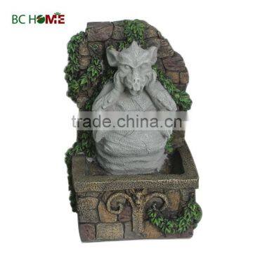 2015 new high quality resin water fountains with Gargoyle