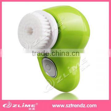 Battery Operated Electric Rotating Face Clean Brush