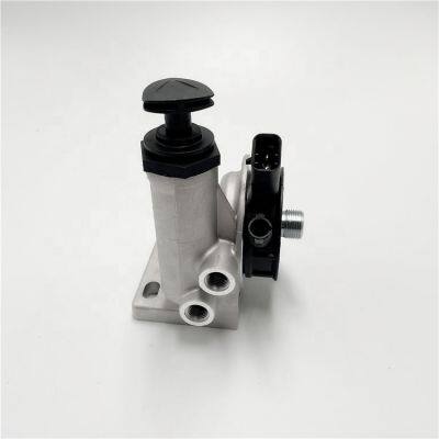 All Kinds Of Excavator Oil Filter Base Diesel Fuel Filter Head