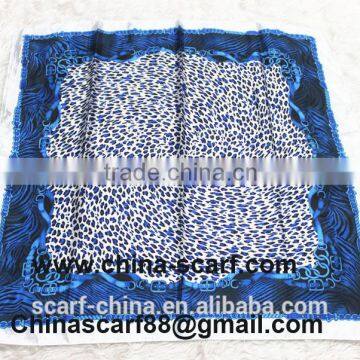 Silk Scarf Leopard Print photo-3