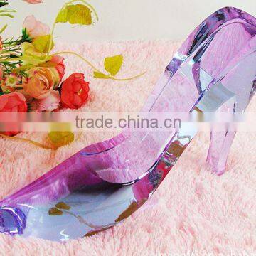 Beautiful crystal shoes as wedding gifts or decration