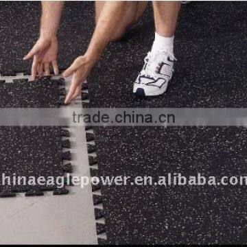 INTERLOCKING RUBBER TILE