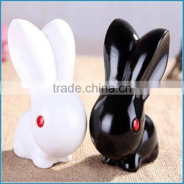 Polyresin rabbit for home decoration, resin crafts