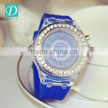 6 Colors Luminous Hand Rhinestone Silicone Strap Watch Lover's Watch photo-6