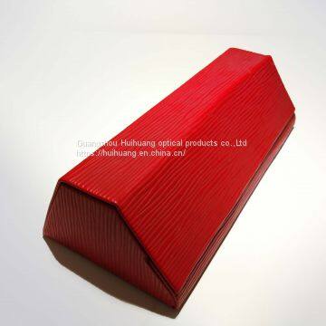 Trapezoid body, wood grain leather, manual glasses case