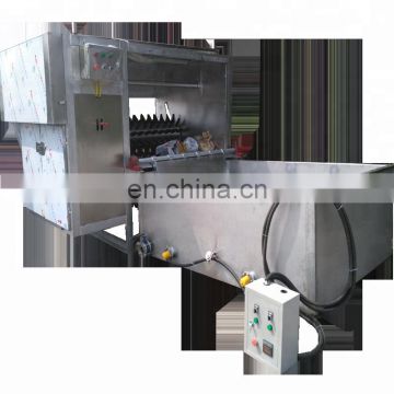 Automatic screw dehairing/debristling machine for slaughterhouse/pig slaughter machine