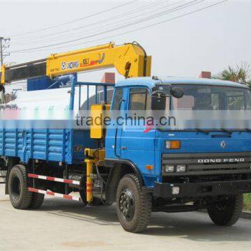 Dongfeng 4x2 cargo crane truck