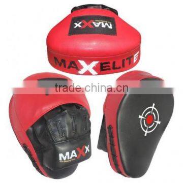 Maxx Aero Curved Focus Pads Red & Black