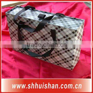 A handle packing gift paper boxes(sh-709)