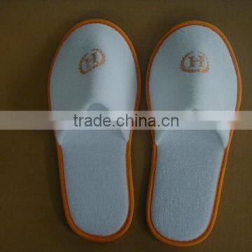 promotional hotel slipper with logo gold embroidery