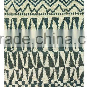 Elegant hand tufted wool rug for apartment, house decoration, corridor