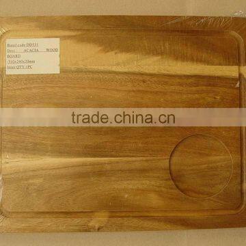 Acacia Wood Cutting Board in Rectangle- Shaped with groove.