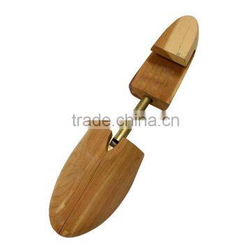 Single Tube Adjustable Aromatic Red Cedar Wood Shoe Tree in Good Scent for Anti Odor and Shape Keeping photo-3
