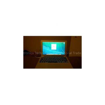 Apple MacBook Air Dual-core Intel Core i7 2.0GHz, 8GB RAM，11 Inches