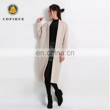 China Supplier Fashion Creamy White Coat Woman Winter