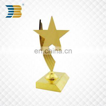 Custom design gold plating poker trophy with bright star