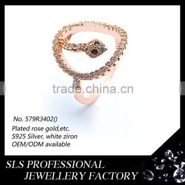 Antique gold snake ring for lady's fashion stone micro paved snake finger ring