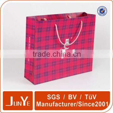 Guangzhou gift wine printed paper bags manufacturing