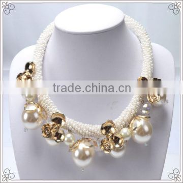 Popular Large Pearl Chain Necklace With Pearl Flower Pendant