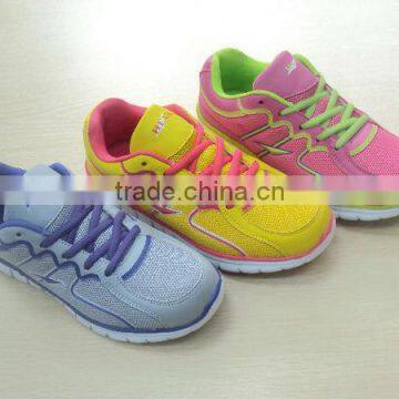 Hot selling and new design women breathable sports shoes