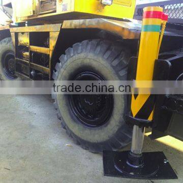 Used Rough Terrain Crane KATO KR35H-3 35 Tons photo-3