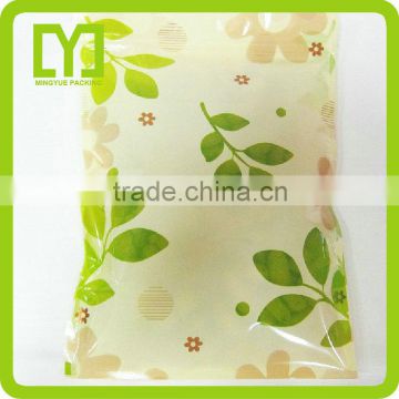 Yiwu China custom printed wholesale clothing packaging bag