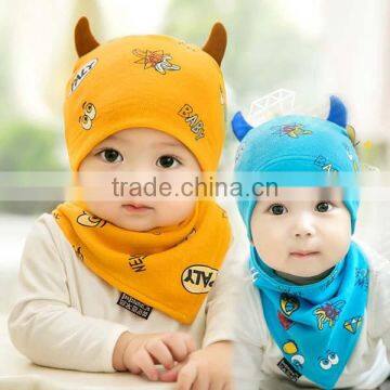 spring new design 2pcs/lot ox horn infant cotton caps with bibs