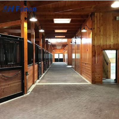 3.6m Wide Galvanized Bamboo Board Horse Box - Durable Portable Stable
