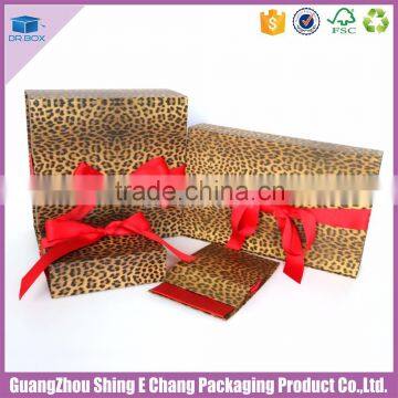 2016 Top Quality Customized Foldable Garment Packaging Box photo-5
