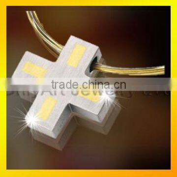 Wholesale Reasonable Price Pendant Titanium Cross Pendant