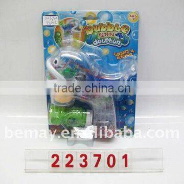 Battery operated Bubble Gun,With Flash & Music,Including Bubble Water.(223701)