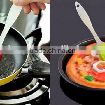 Hot Sale FDA and LFGB 100% Food Grade Silicone Basting Pastry & Bbq Brushes Heat Resistant Kitchen Utensils