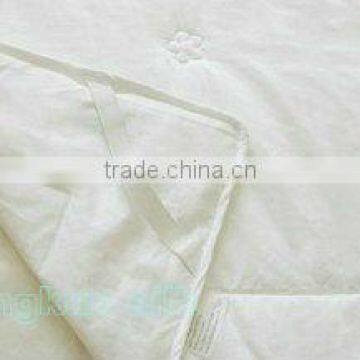 100% mulberry silk filled mattress topper