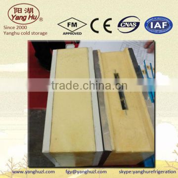 Rigid polyurethane cellular plastics sandwich panel