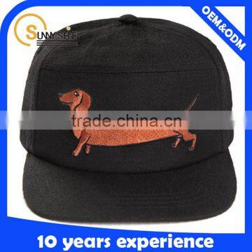 fashion top quality embroidery animal logo adjustable 5 panel cap